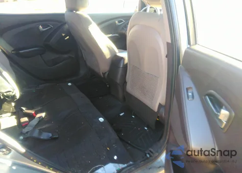 2015 Hyundai Tucson Gls z USA, uszkodzony, nr VIN KM8JT3AF5FU093949